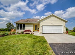 250 Ten Mile Rd NE, Comstock Park, MI 49321