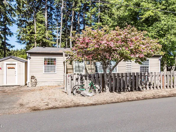 467 SE Port Ave, Lincoln City, OR 97367