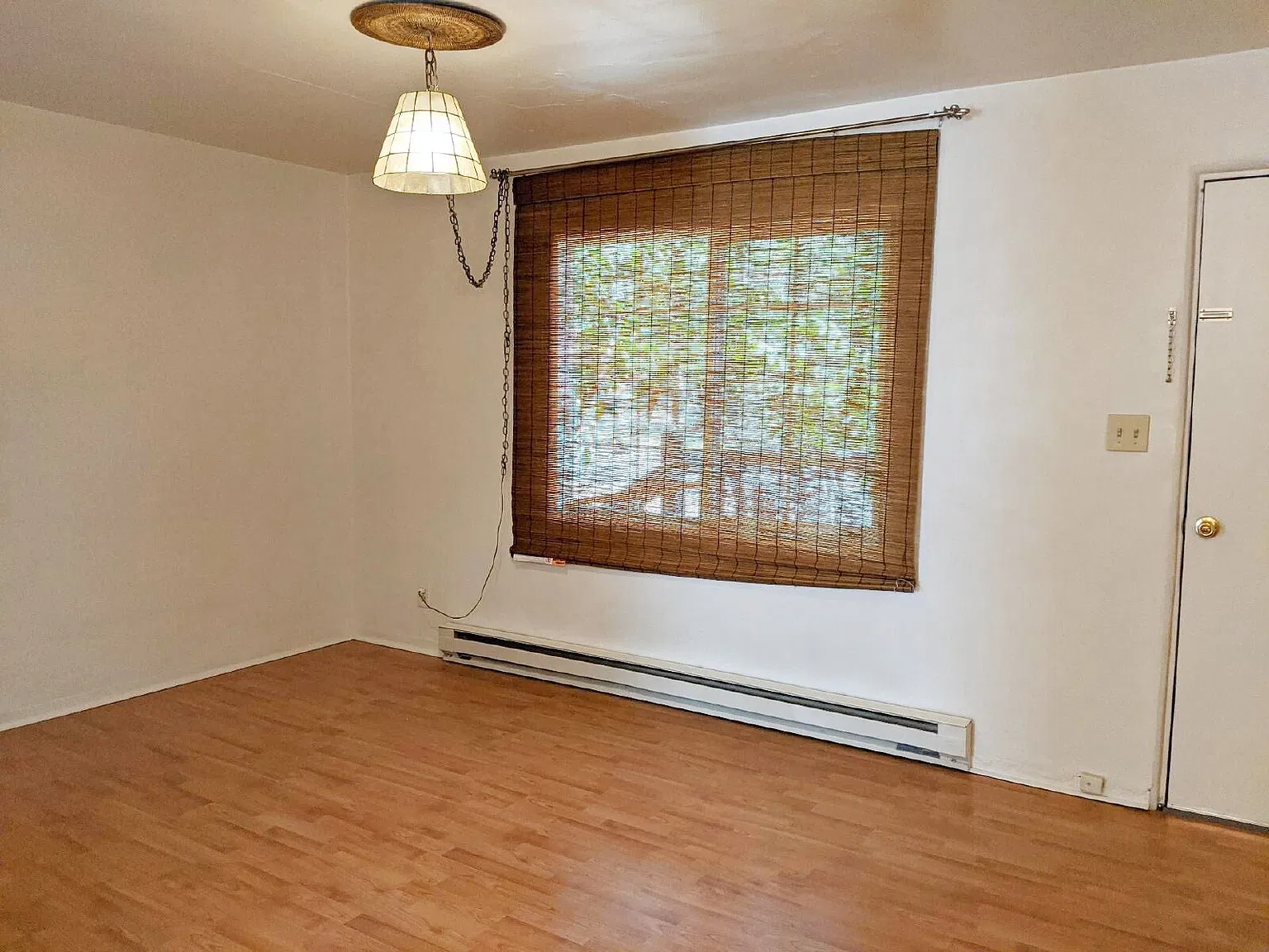 1 bed, 1.0 bath, $1,150 — Photo 2