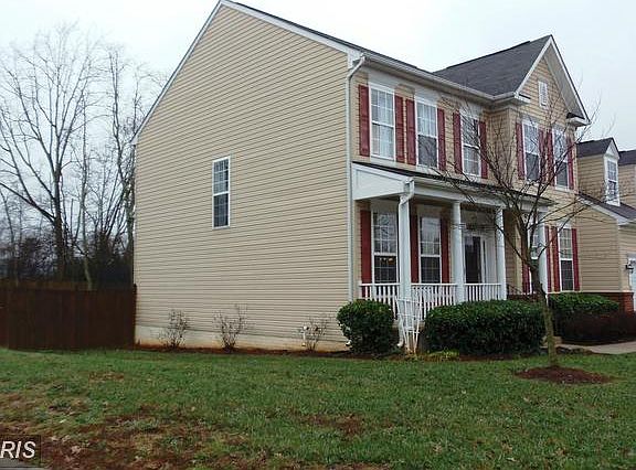 3rd image of 296 Parker Pl