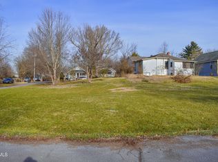 Lakeview St, Bristol, TN 37620