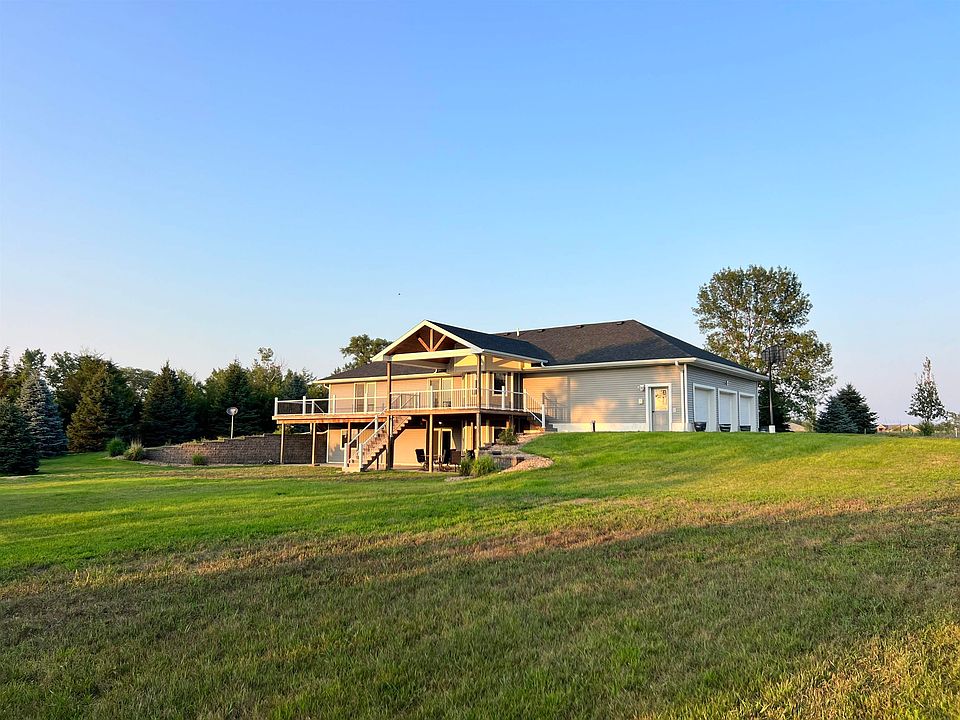 1st image of 54661 Chardan Dr