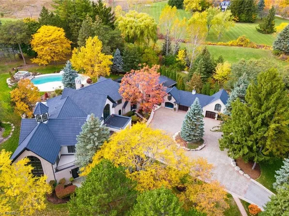 3320 Guelph Line, Burlington, ON L7P 0S7