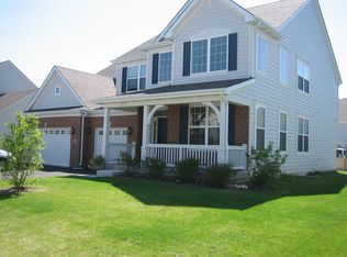 323 Cassidy Ln, Elgin, IL 60124