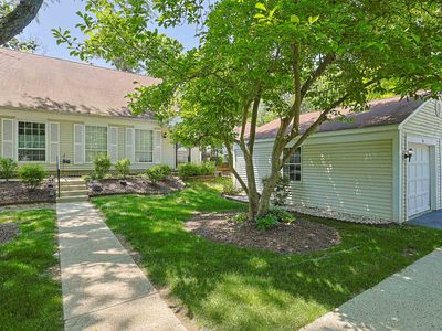 (Undisclosed Address), Cary, IL, 60013
