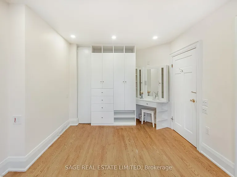 108 Beresford Ave — Photo 19