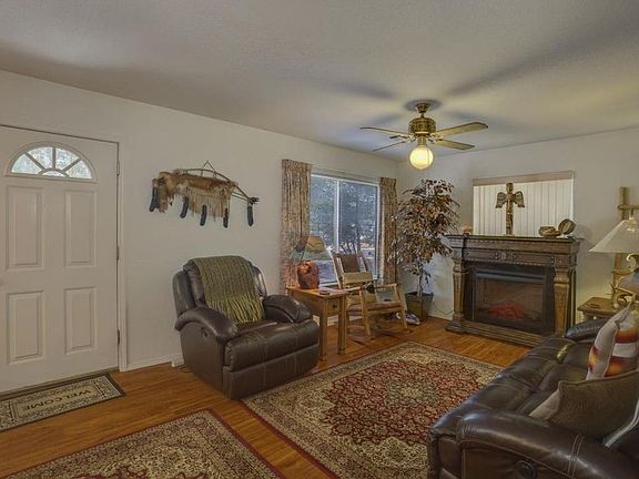 LR with furniture