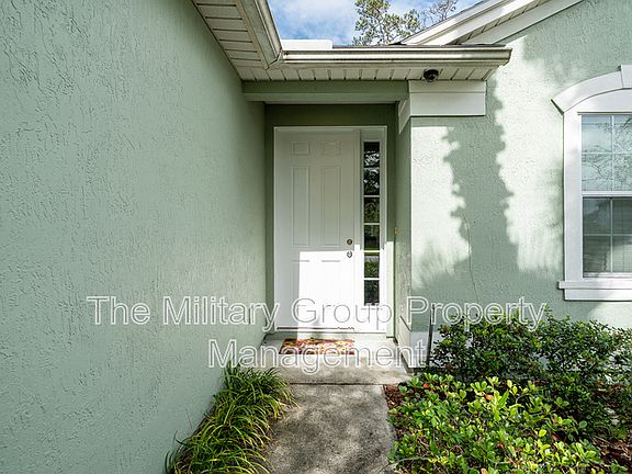 3rd image of 1515 Carpathian Dr