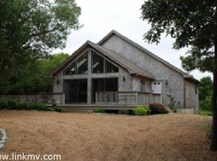 86 Schoolhouse Rd, Edgartown, MA 02539