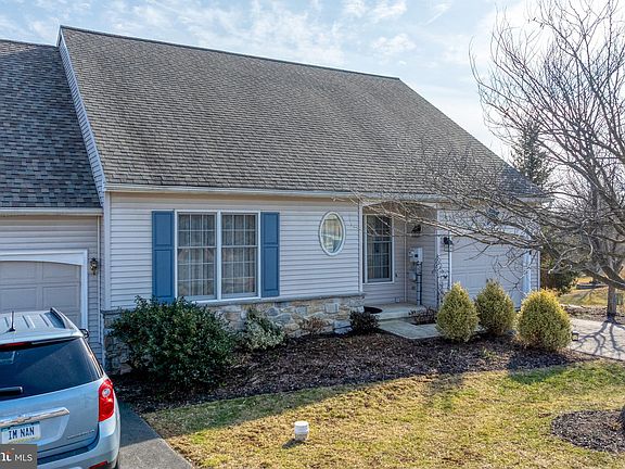 2nd image of 104 Bradford St