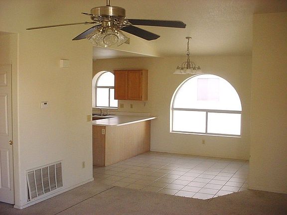 4th image of 5212 W Piute Ave