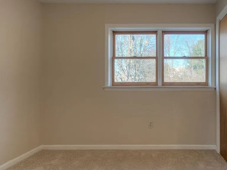 550 Colhoun St NE — Photo 19