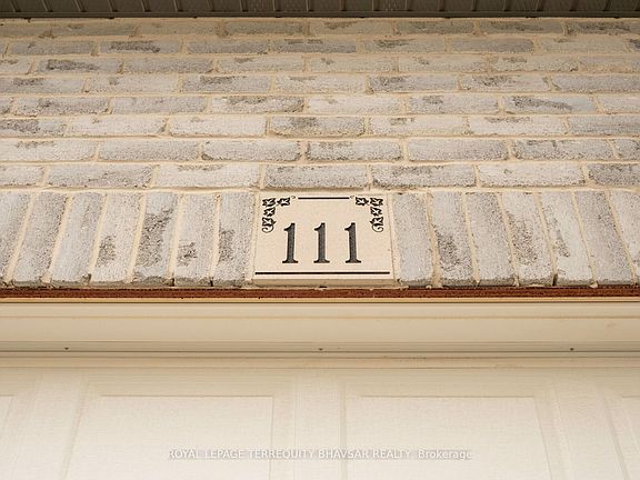 5th image of 111 Parkvale Dr