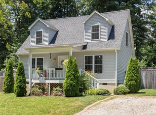 11 Asbury Cottage Dr, Candler, NC 28715