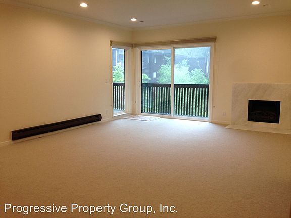 4th image of 2790 19th Ave Unit 15