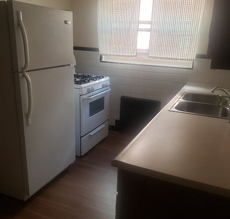 1st image of 3126 Ramona Ave #2