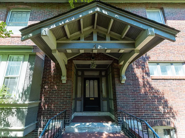 7118 Pershing Ave — Photo 3