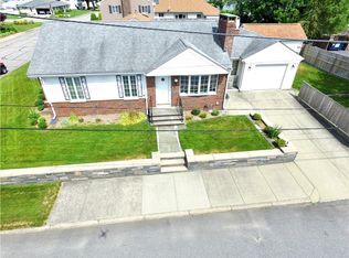 210 Annie St, Pawtucket, RI 02861