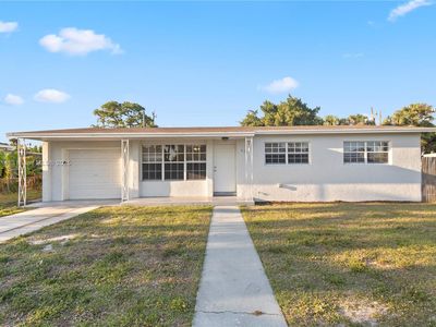 625 Foresteria Dr, Lake Park, FL, 33403
