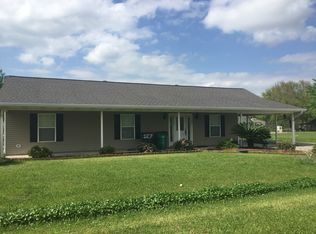 127 Martin Ln, Houma, LA 70364