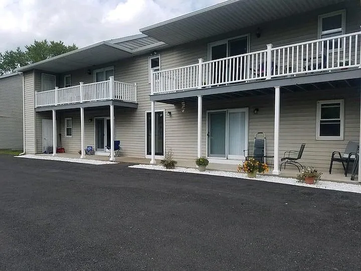 410 E Walnut St #2C — Photo 11