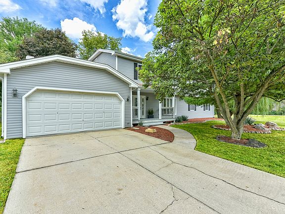 2nd image of 227 W Country Dr