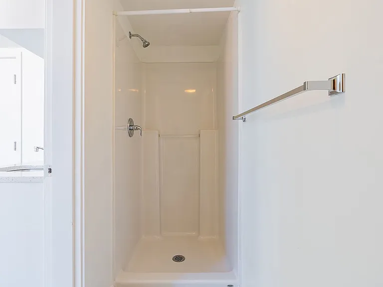 Modern Efficient Apartments in Prime Capitol Hill Location — Photo 30