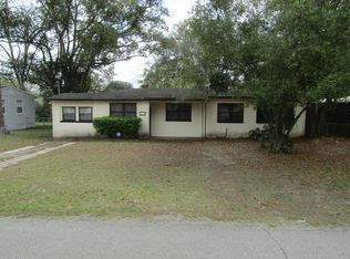 7875 Denham Rd E, Jacksonville, FL 32208