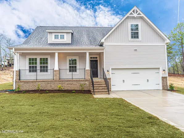 4324 Carthage Road, West End, NC 27376