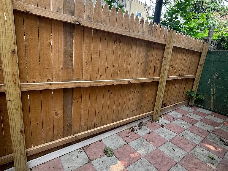 2070 E Lippincott St — Photo 17