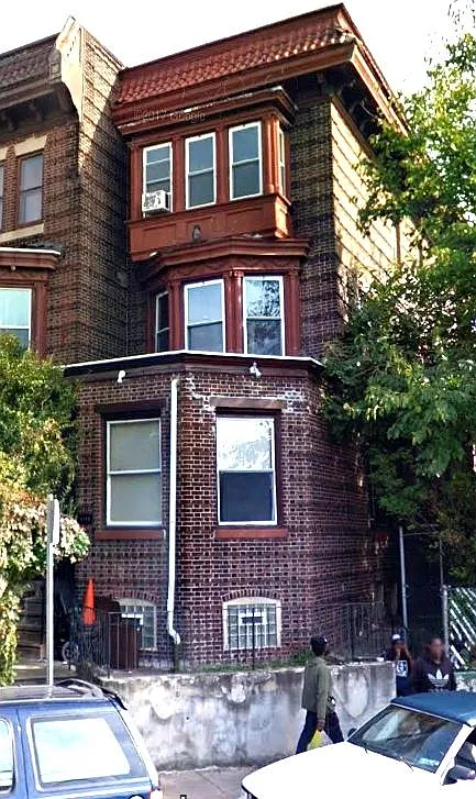 2 bed, 850 sqft, $1,200 — Photo 1