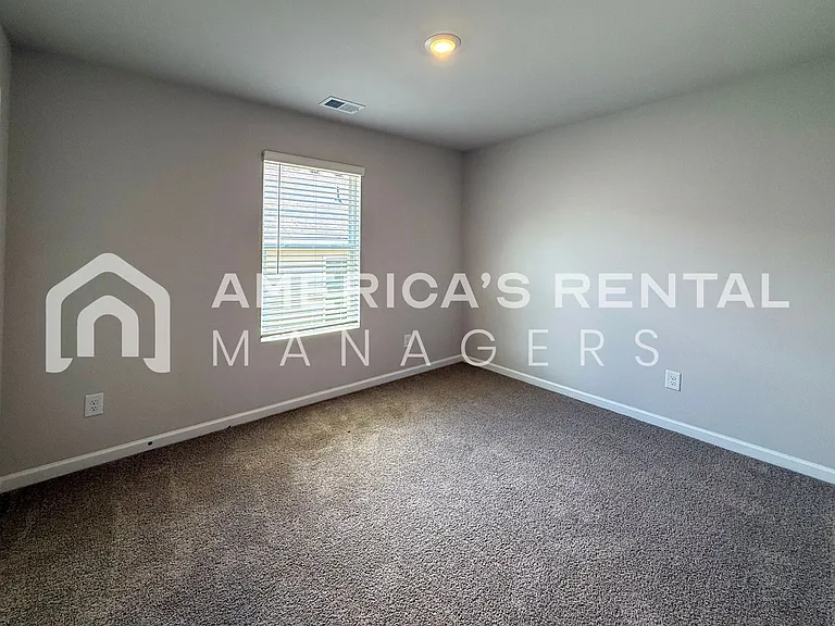 470 Antler Way — Photo 9
