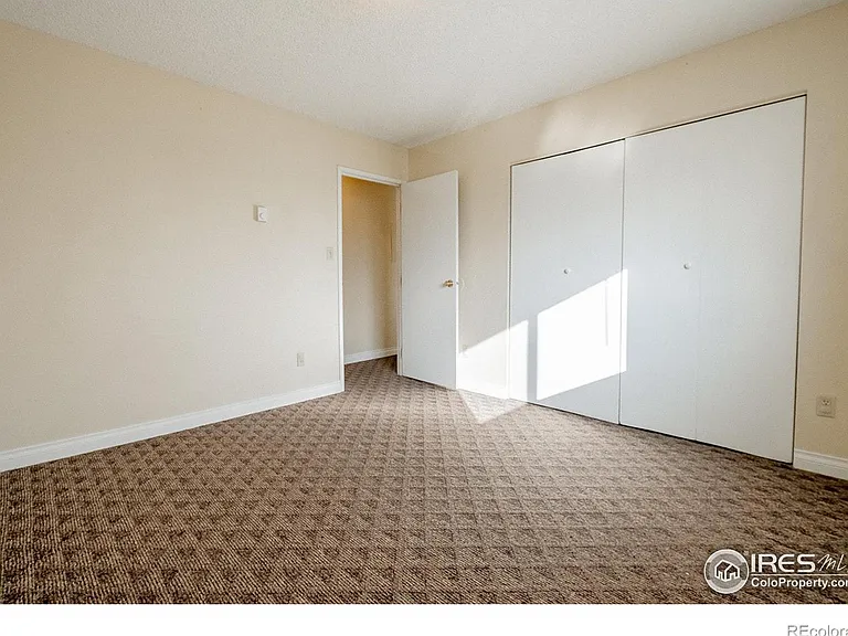333 Custer Ave #1 — Photo 7