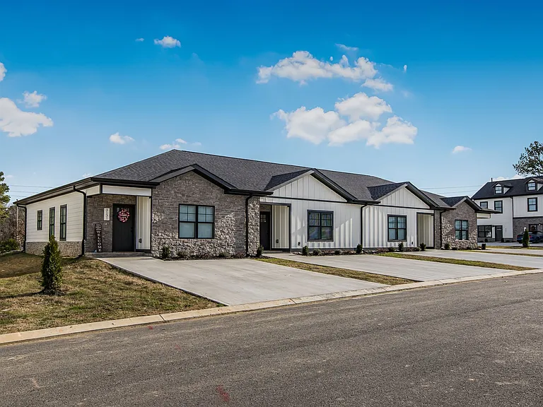 3100 Infinity Dr NW — Photo 1