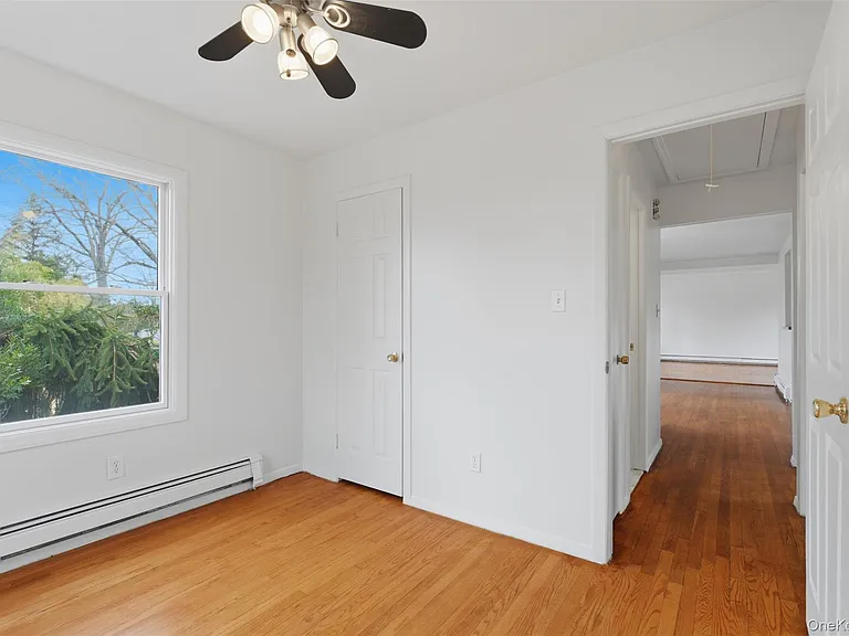 25 Woodland Terrace Ct — Photo 13