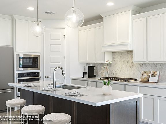 2nd image of 113 Gary Wayne Dr