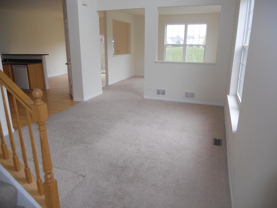 103 Regent Dr, Gilberts, IL 60136 Zillow