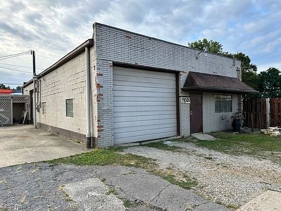 2nd image of 19506 Saint Clair Ave