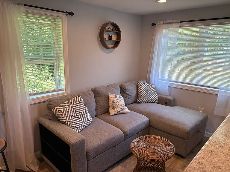 88 Carll Ave — Photo 22