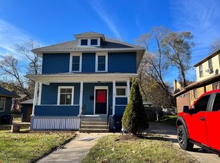 18 N Union St, Elgin, IL 60123