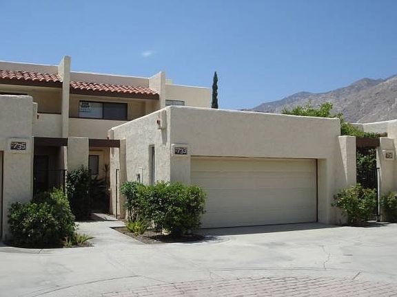 Front of 2 Story Condo