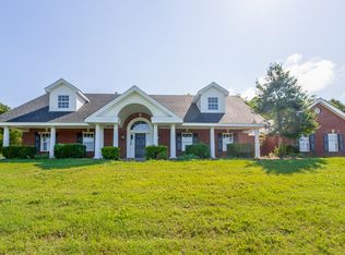33 Scenic View Ln, Readyville, TN 37149