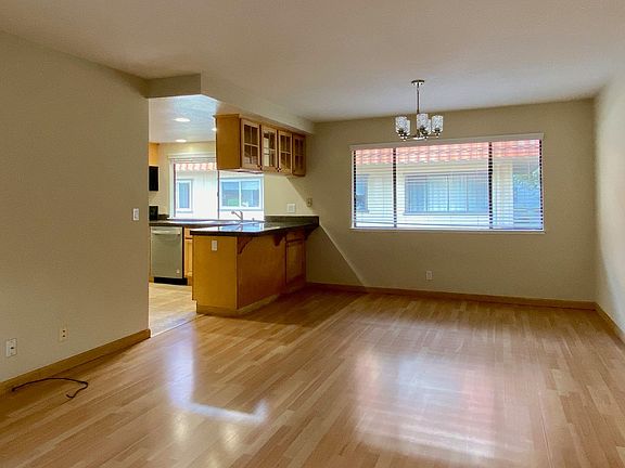 3rd image of 841 Monty Cir