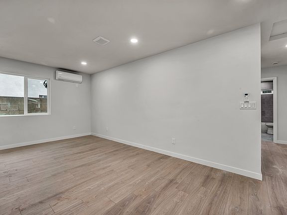 3rd image of 818 E 25th St #A
