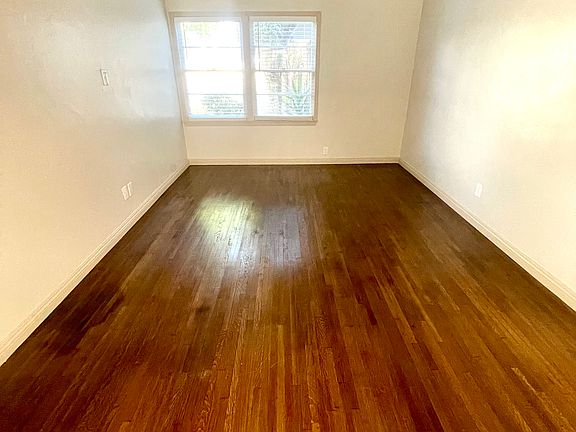 3rd image of 4247 1/2 N Bellflower Blvd #4247