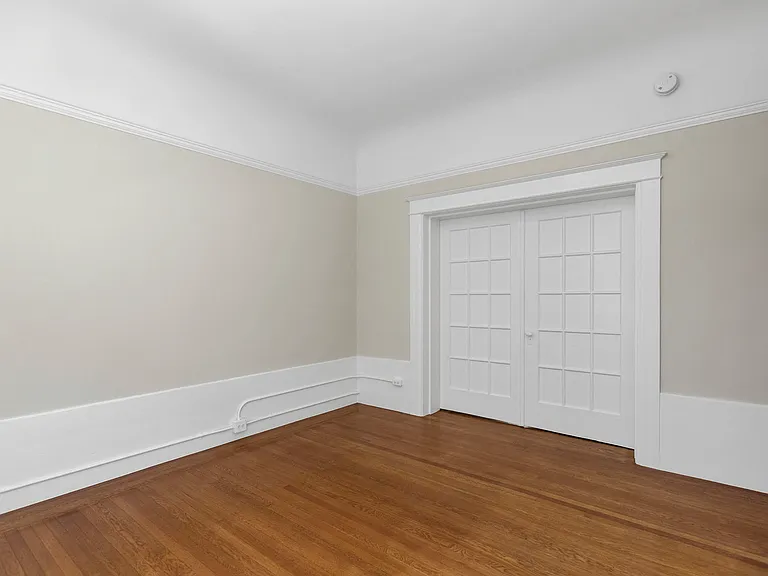 1560 Sacramento St — Photo 31
