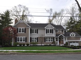 55 Coleman Ave W, Chatham, NJ 07928