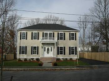 1st image of 10 Coolidge St
