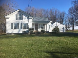 16 Pulaski St, Mexico, NY 13114