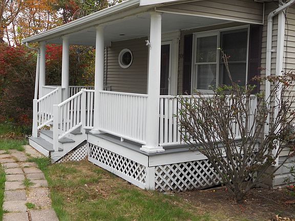 Farmer's Porch